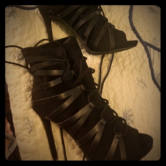 Shoes - Black 4in Heel Booties